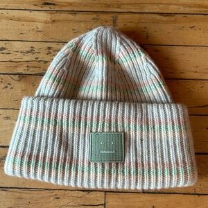 Acne winter hat